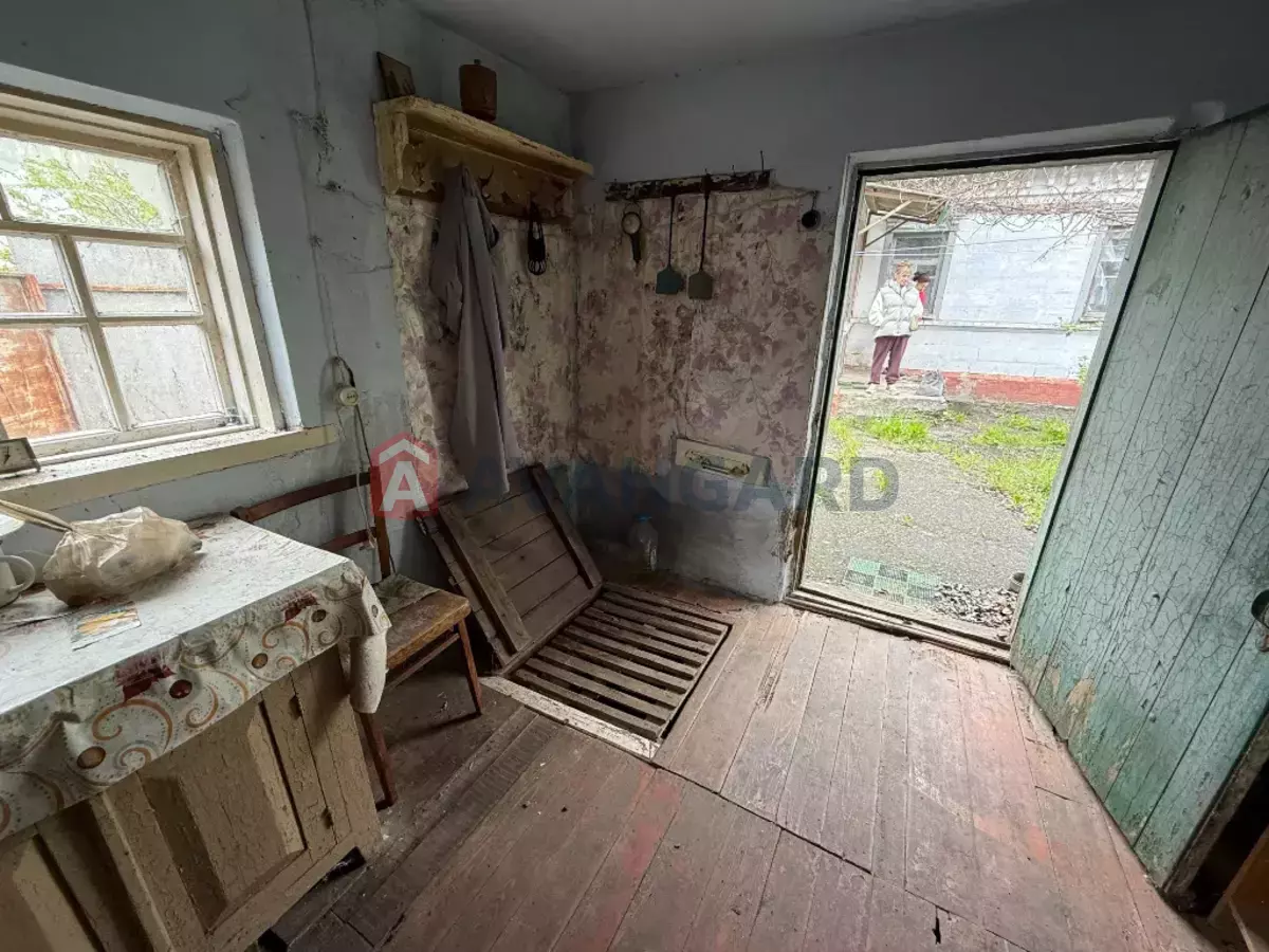 �������, 50 ��.�. ���� 11