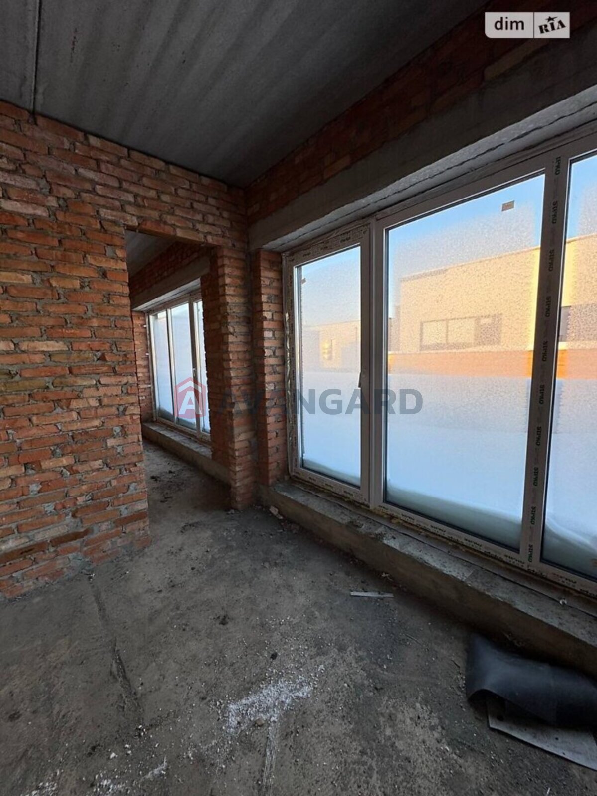 183 ��.�. ���� 14