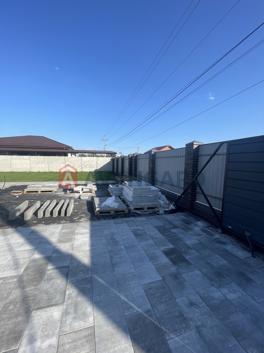 �������, 130 ��.�. ���� 1