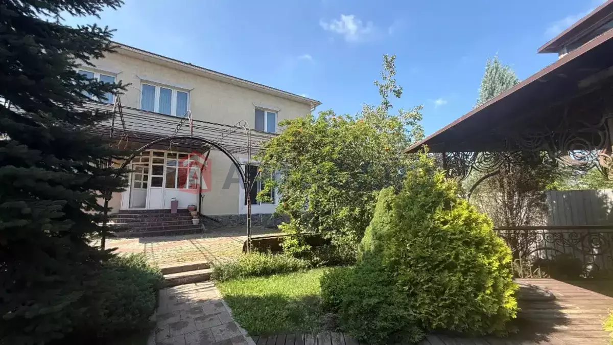 �������, 300 ��.�. ���� 4