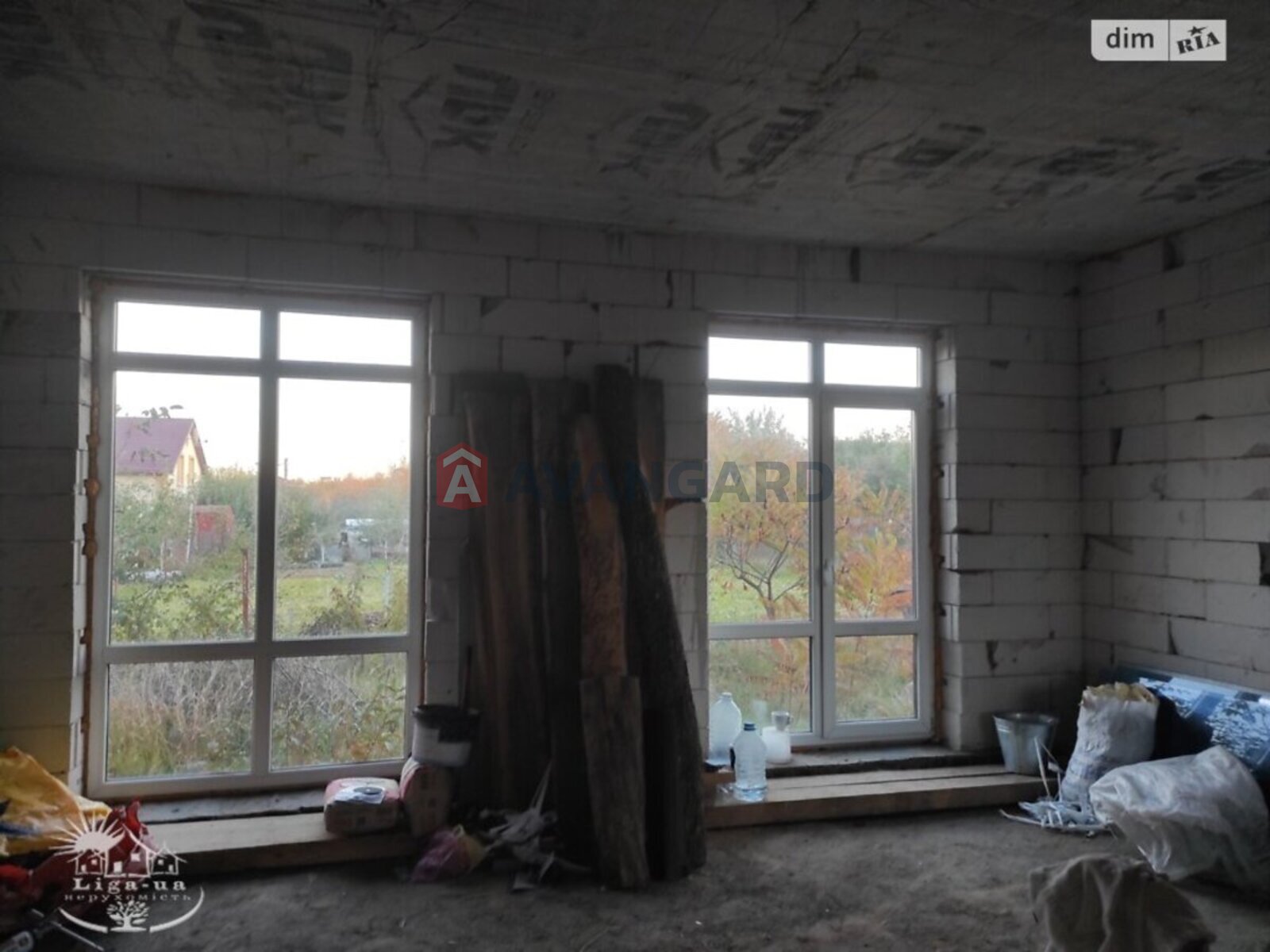 �������, 195 ��.�. ���� 12