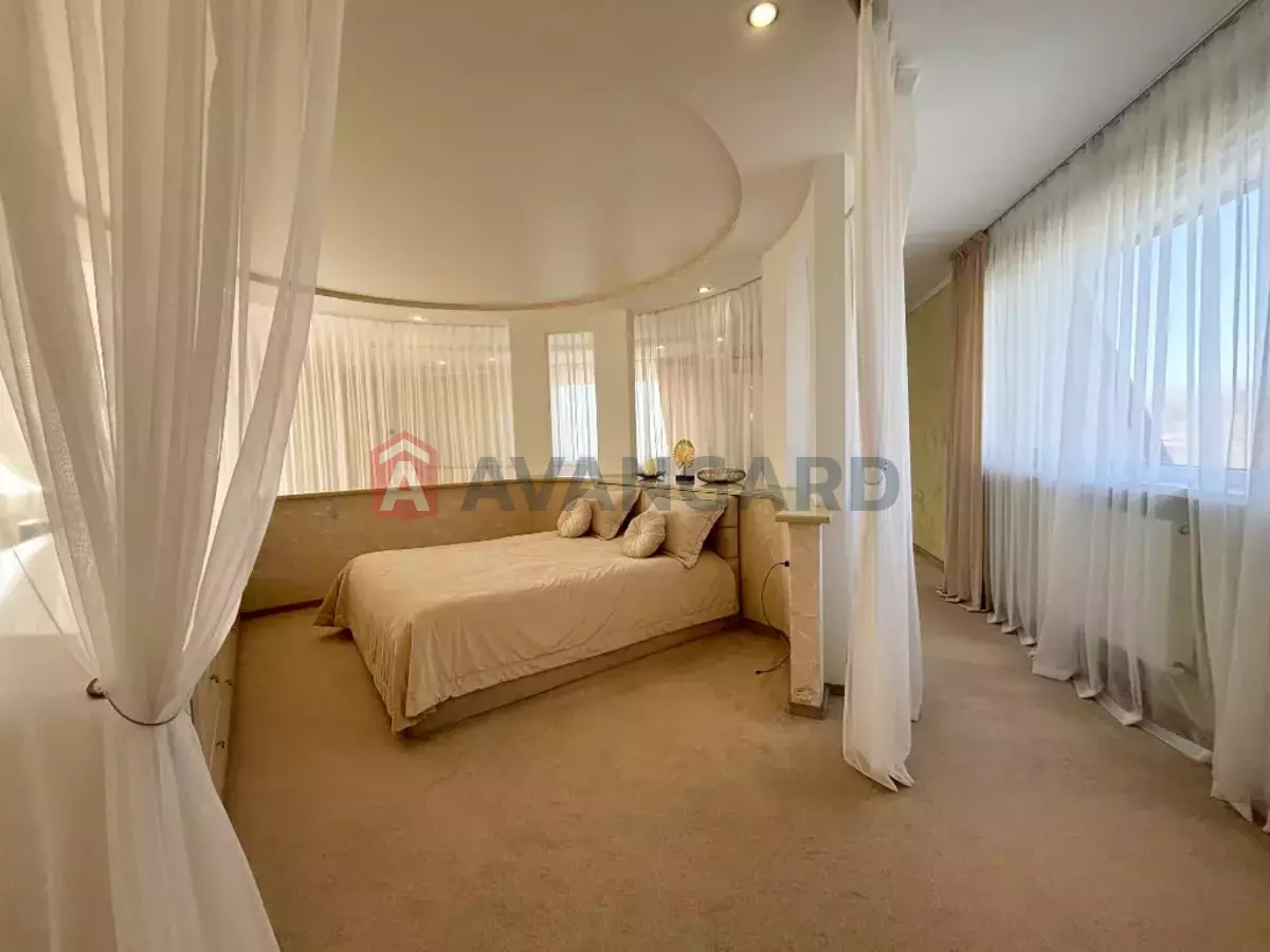 �������, 296 ��.�. ���� 5