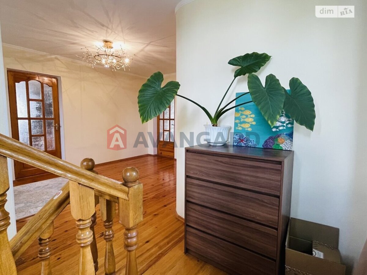 ���, 202 ��.�. ���� 30