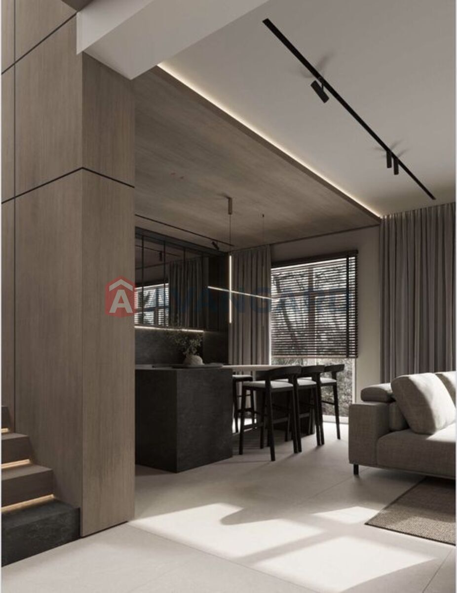 �������, 130 ��.�. ���� 13