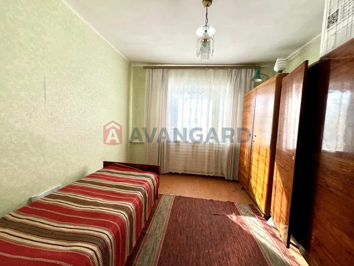 �������, 82 ��.�. ���� 8