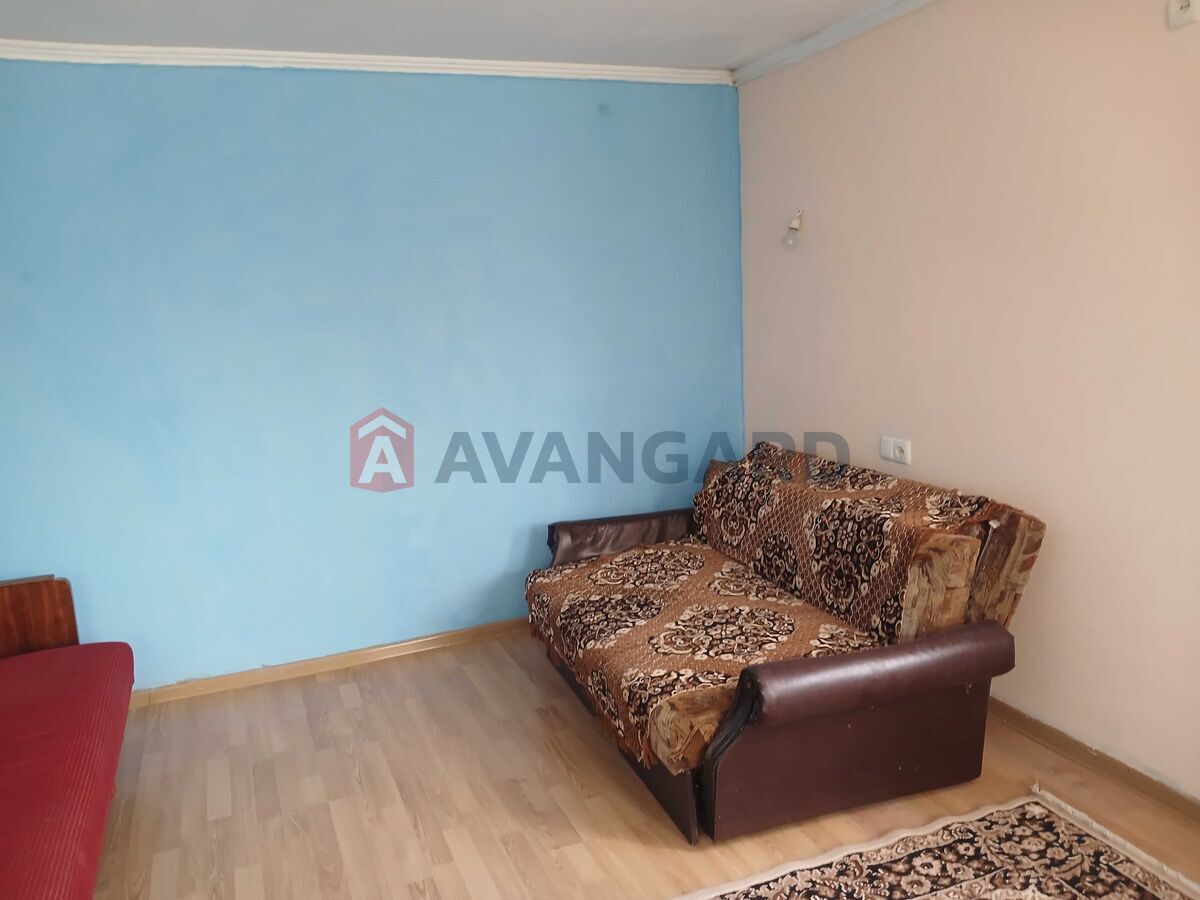 ���, 32 ��.�. ���� 14