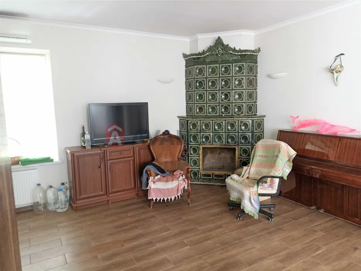 �������, 170 ��.�. ���� 13