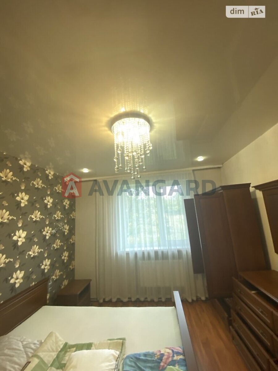 �������, 275 ��.�. ���� 16