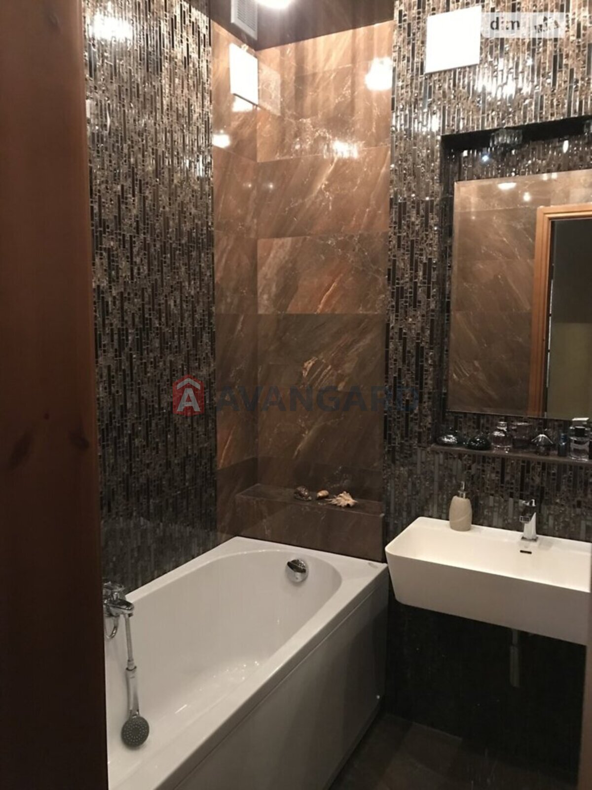 ������� �������, 286 ��.�. ���� 28