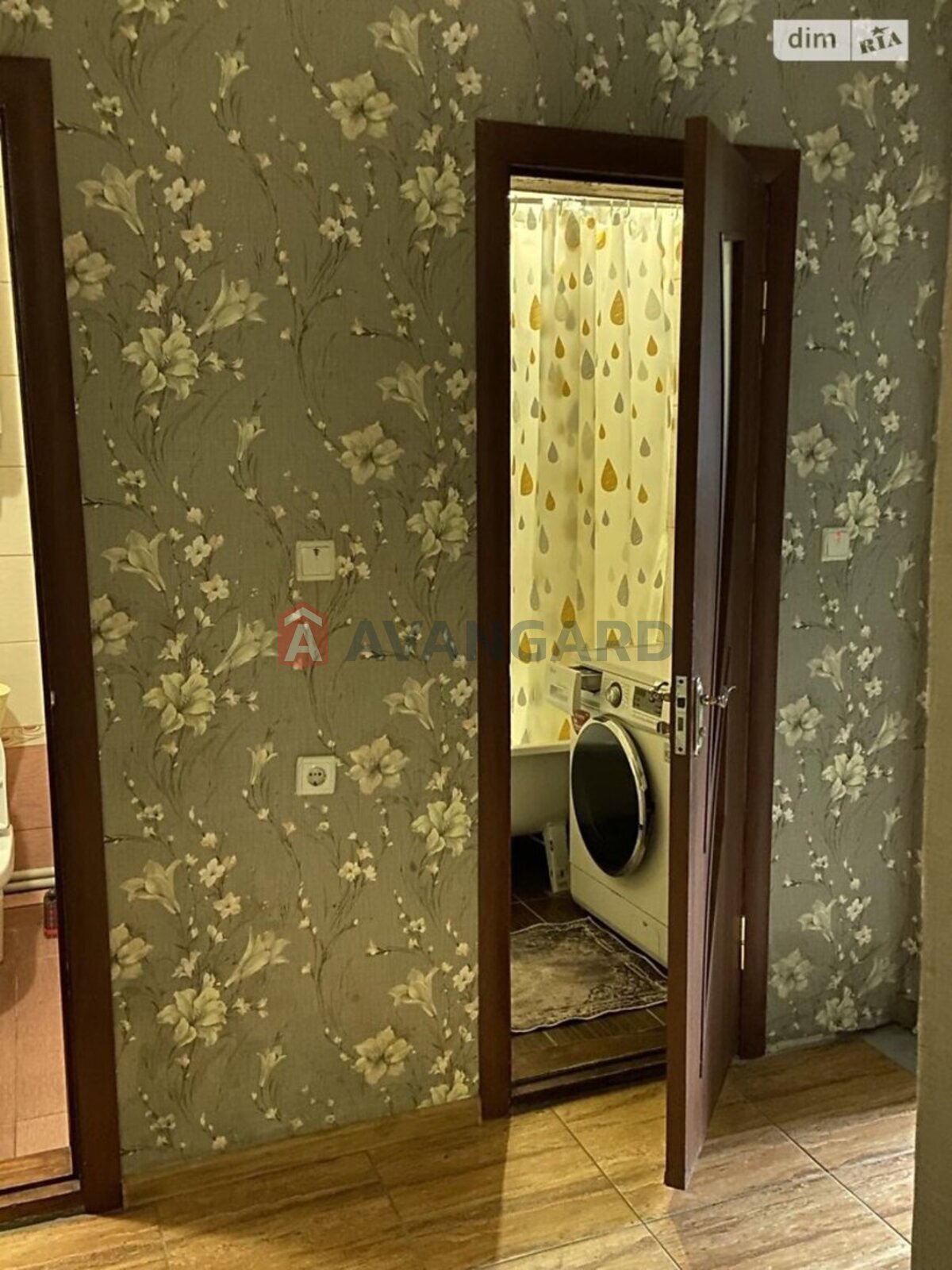 �������, 275 ��.�. ���� 6