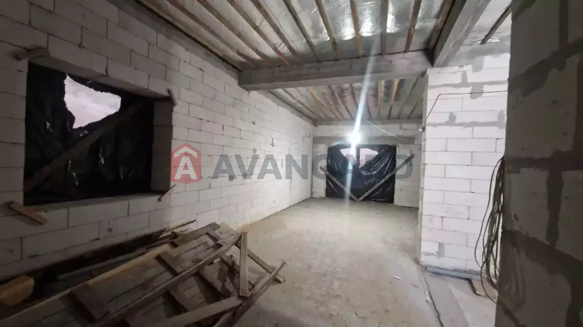 180 ��.�. ���� 8