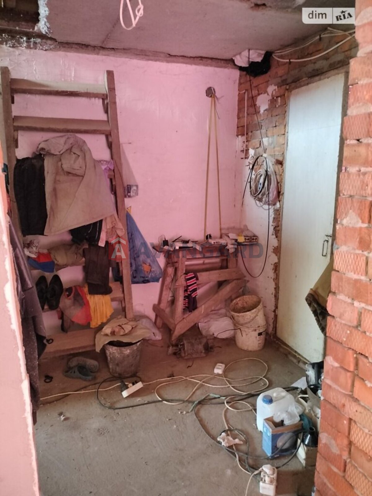 �������, 200 ��.�. ���� 11