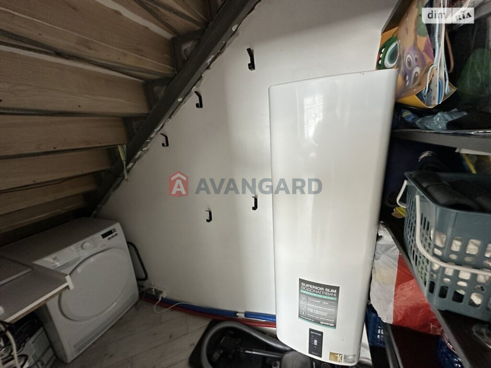 �������, 100 ��.�. ���� 11