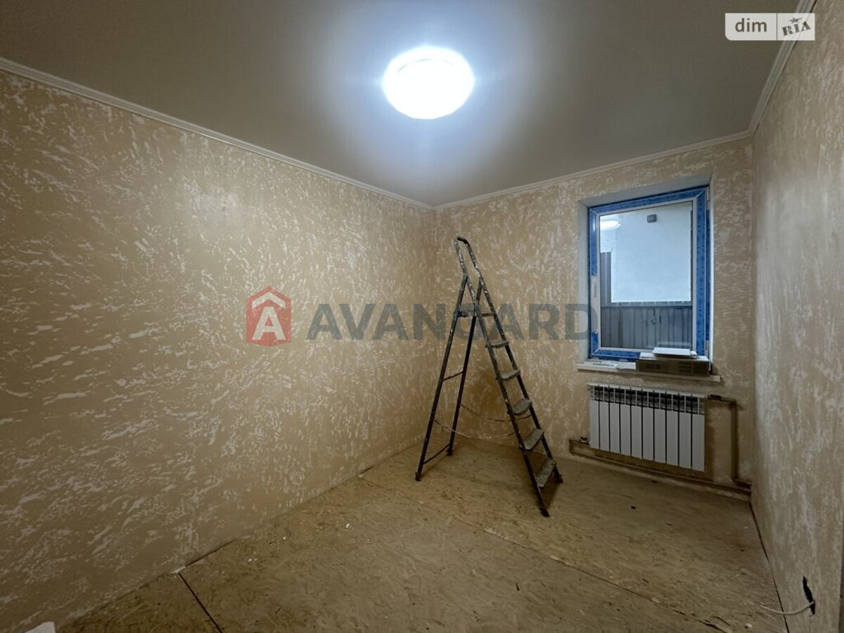 ������� �������, 33 ��.�. ���� 2