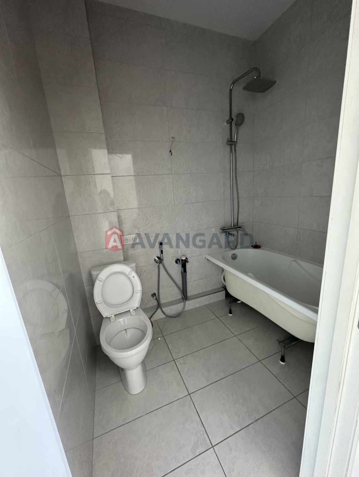 ��������, 100 ��.�. ���� 11