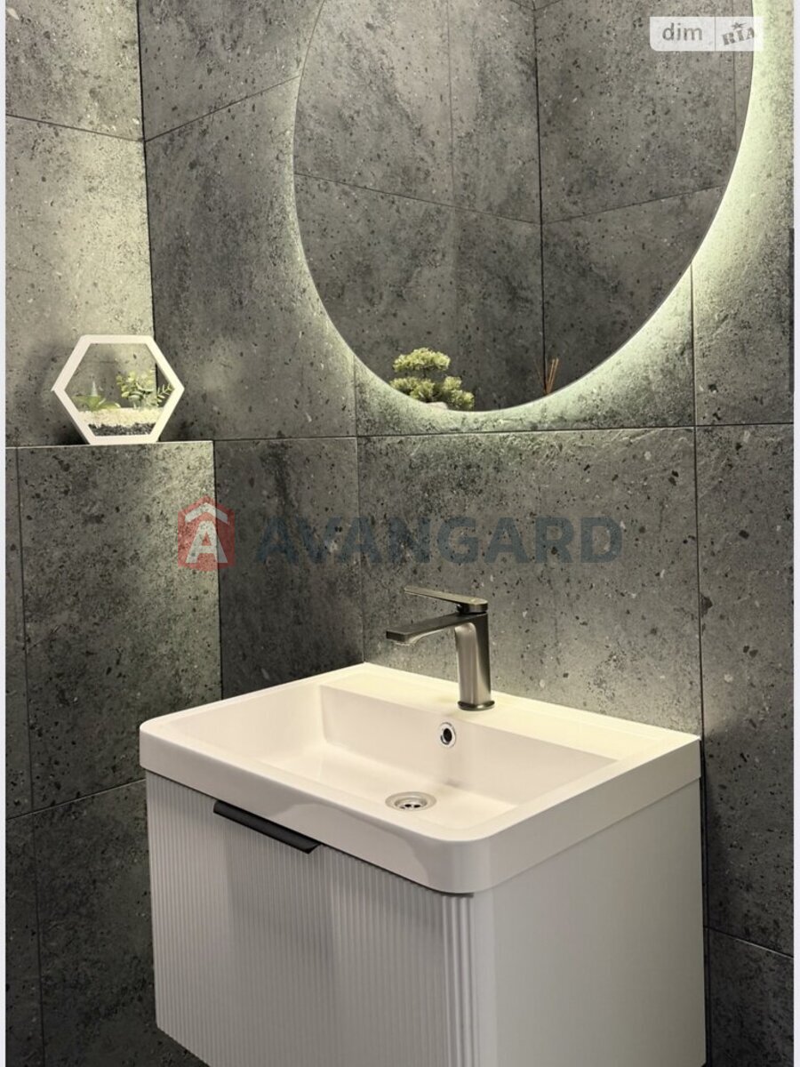 ���, 176 ��.�. ���� 3