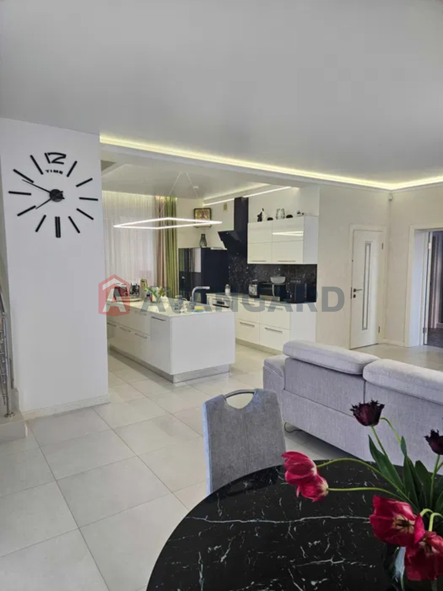 �������, 190 ��.�. ���� 3