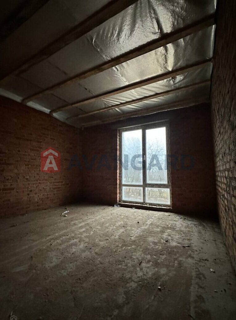 ��������, 90 ��.�. ���� 12