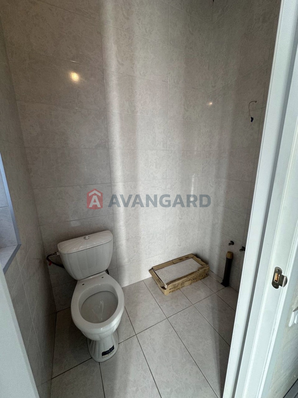 ��������, 100 ��.�. ���� 4