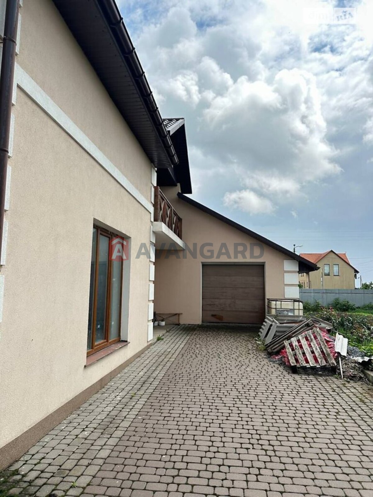 �������, 295 ��.�. ���� 30