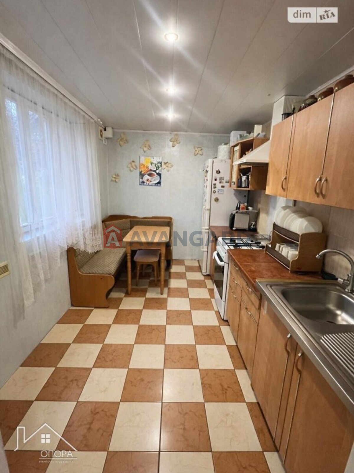 �������, 244 ��.�. ���� 13