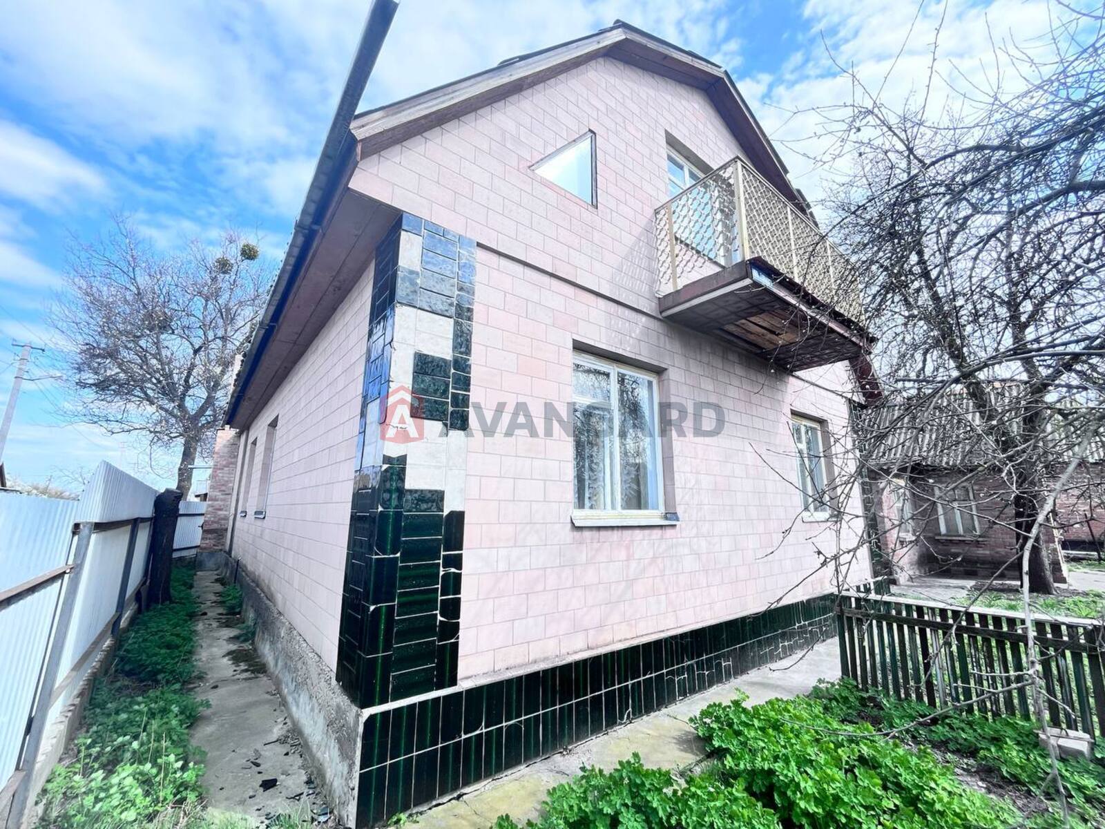 �������, 118 ��.�. ���� 8