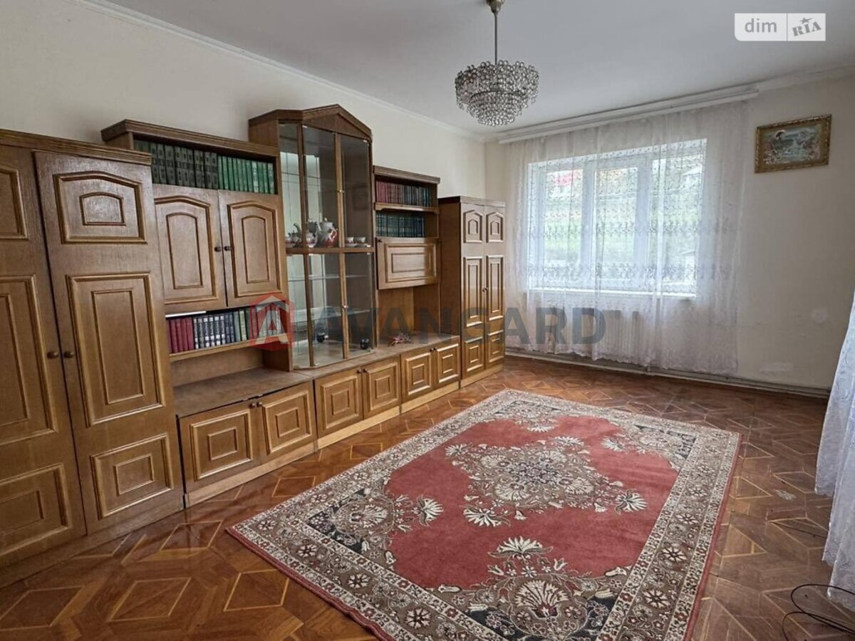 �������, 301 ��.�. ���� 8