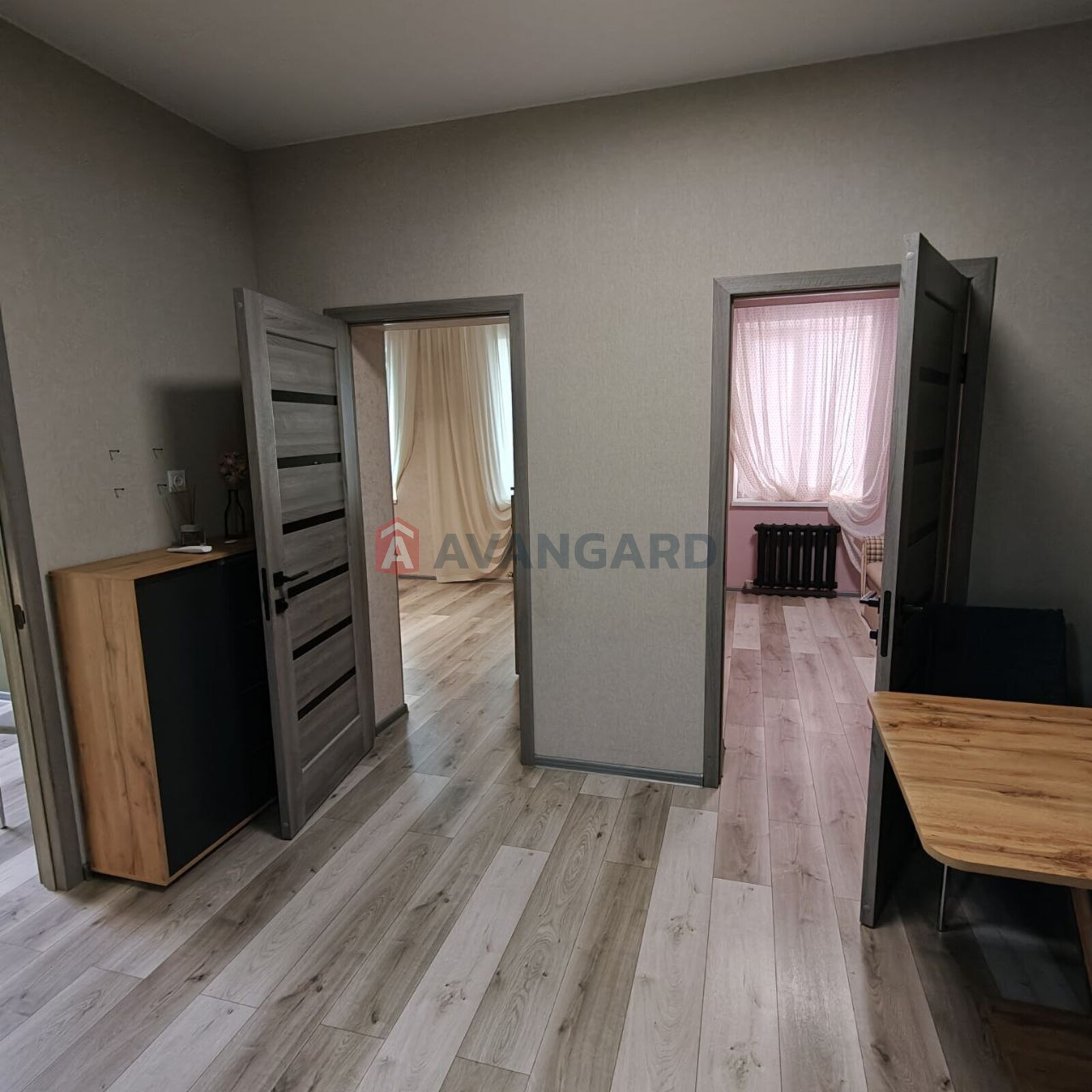 ������� �������, 55 ��.�. ���� 8