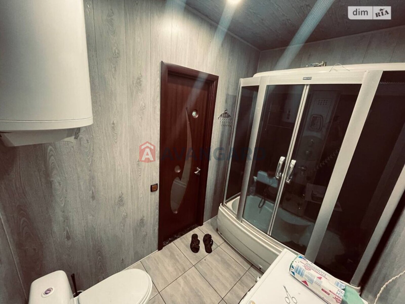 �������, 120 ��.�. ���� 20