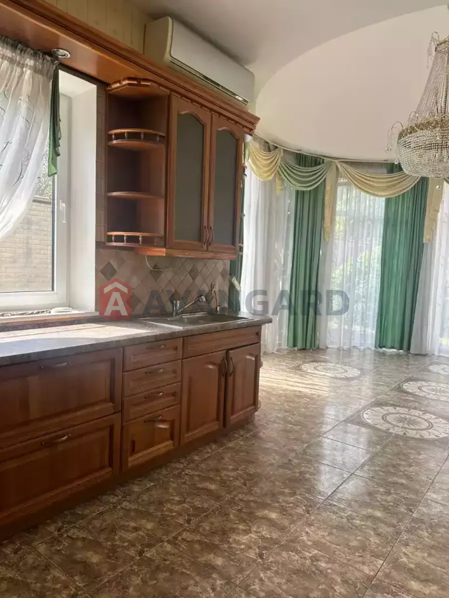 �������, 150 ��.�. ���� 2