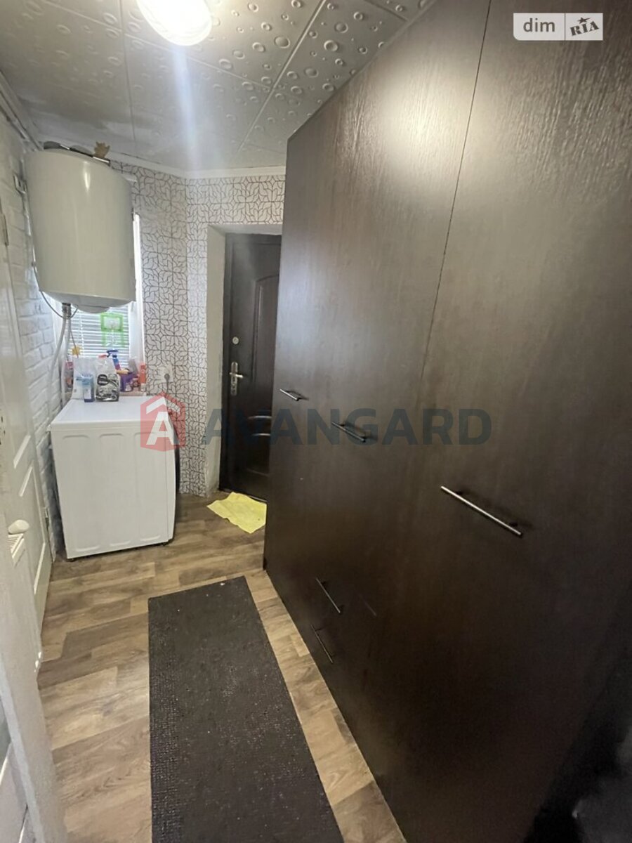 ������� �������, 40 ��.�. ���� 8