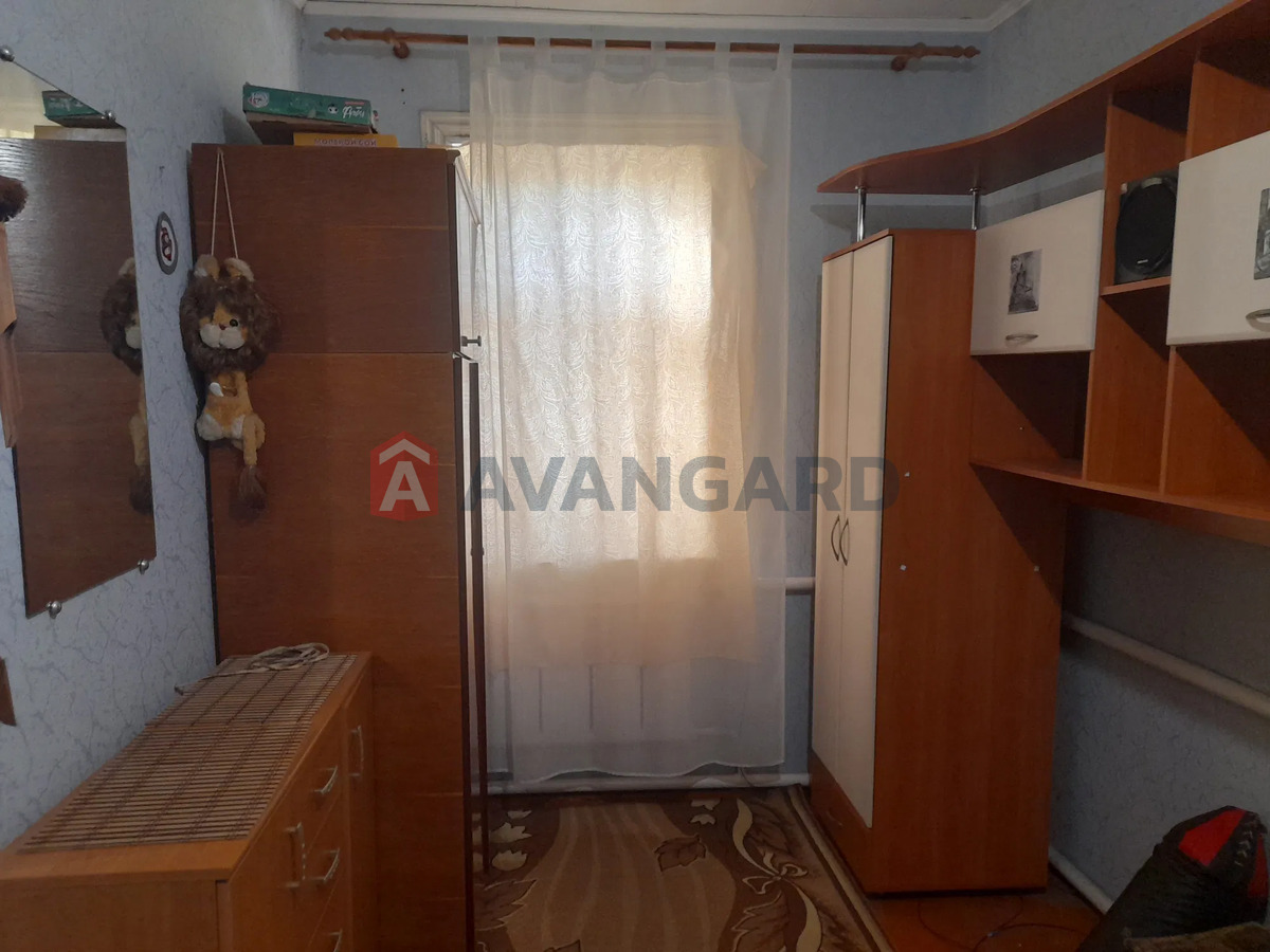 ������� �������, 52 ��.�. ���� 11