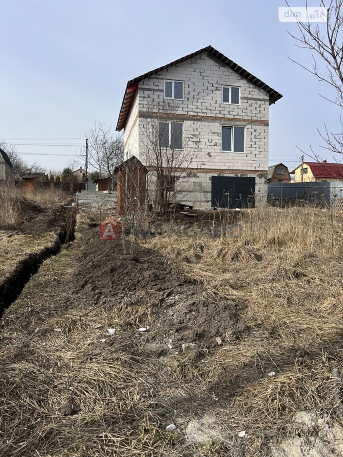 �������, 180 ��.�. ���� 10