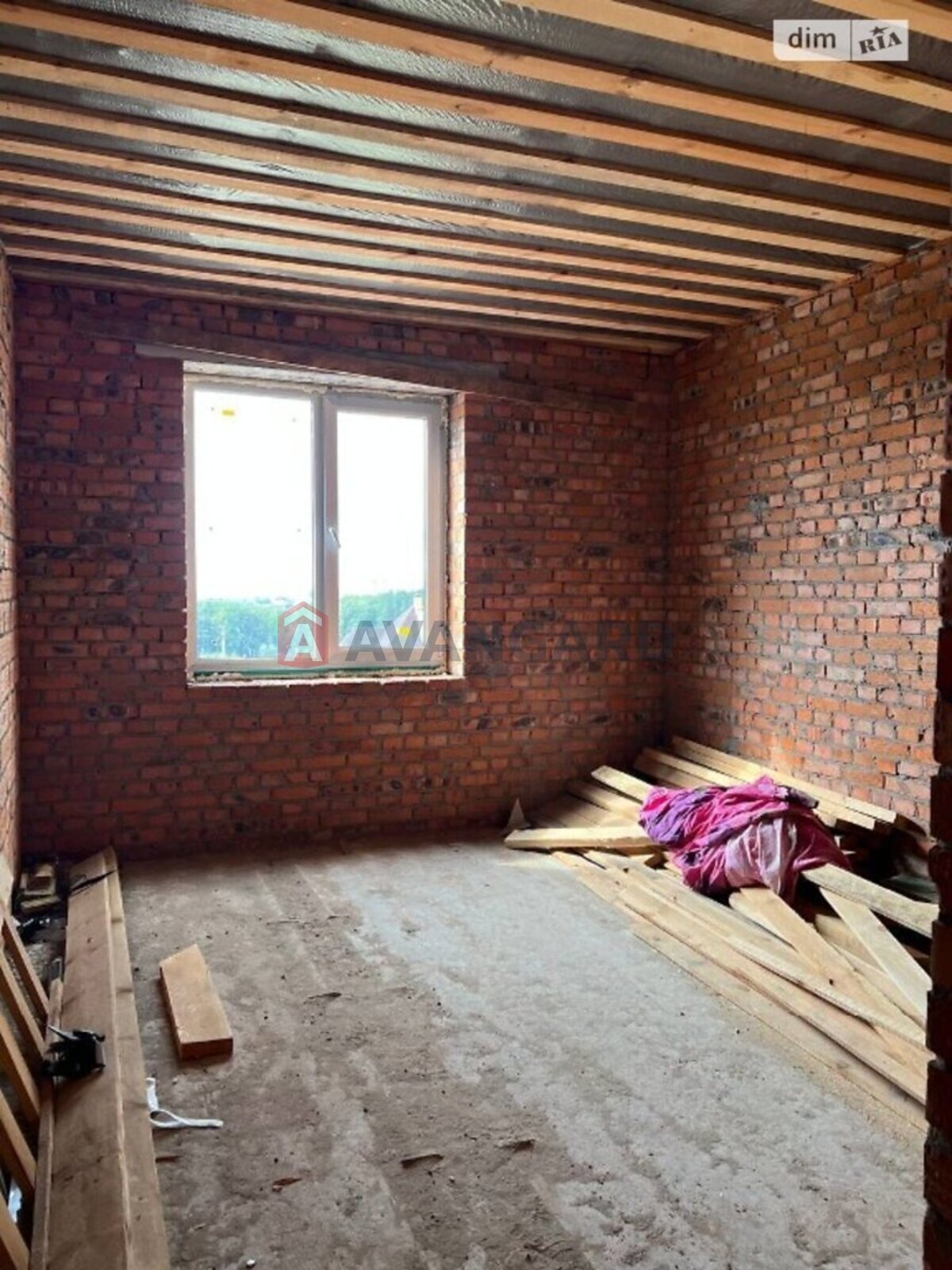 �������, 140 ��.�. ���� 15