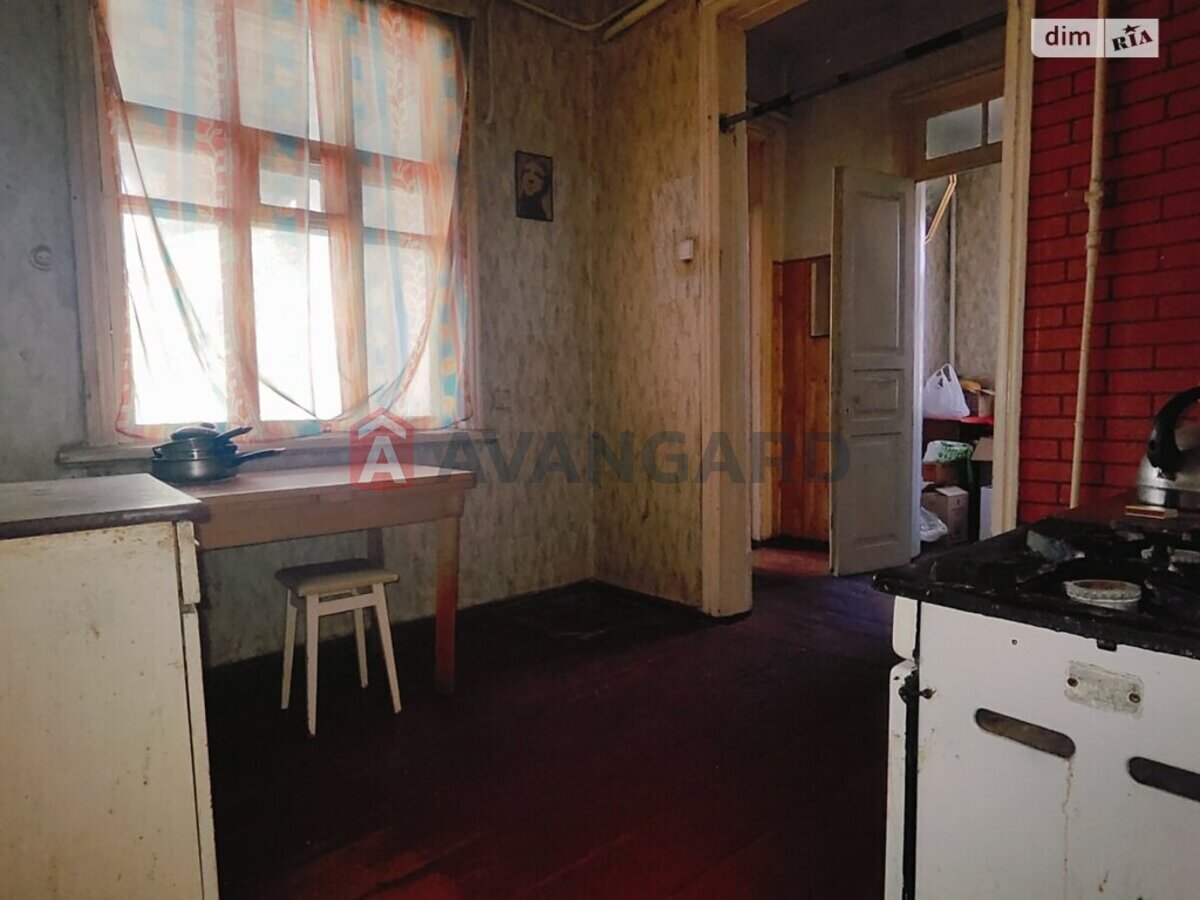 ������� �������, 73 ��.�. ���� 3