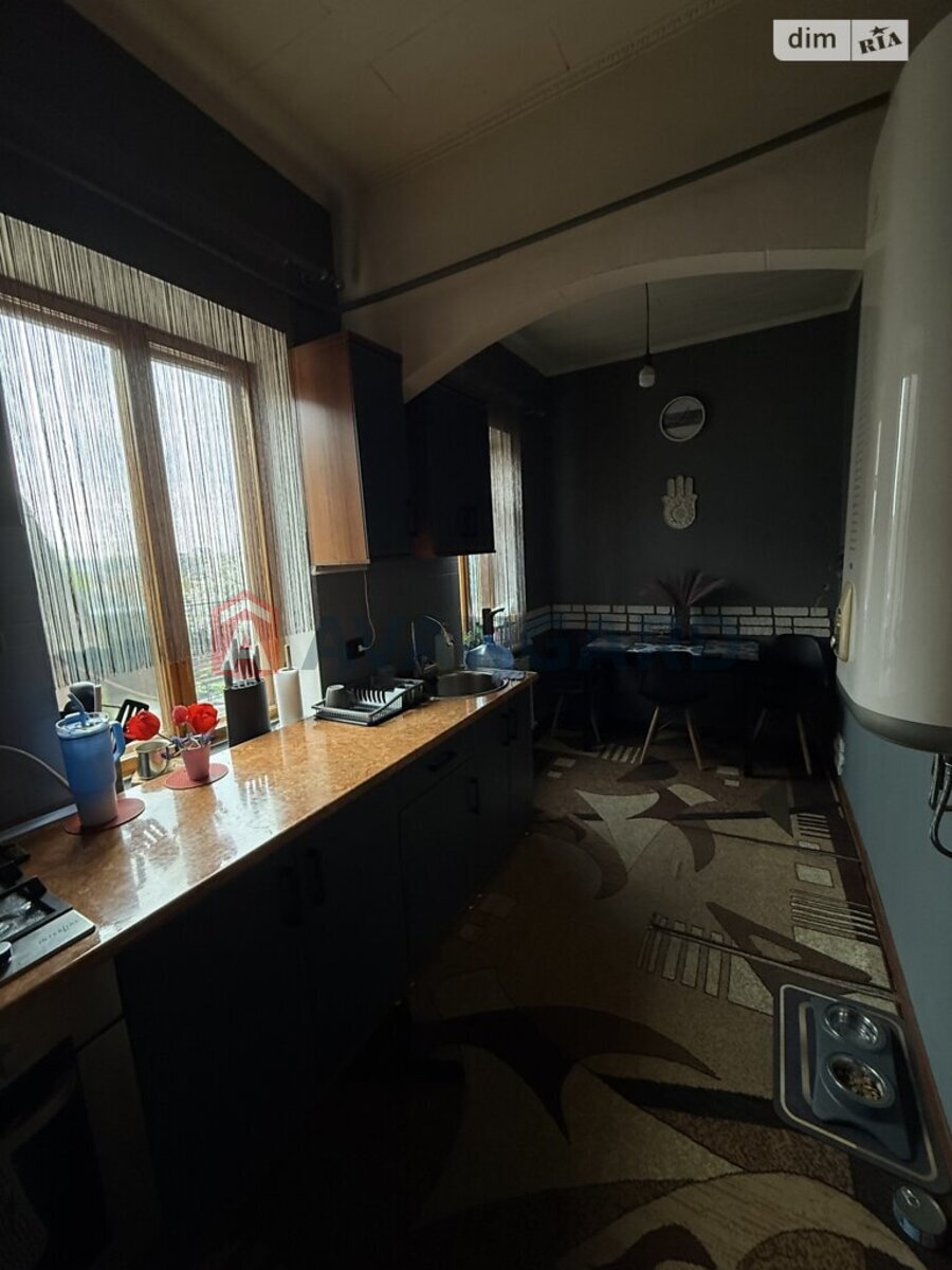 �������, 85 ��.�. ���� 13