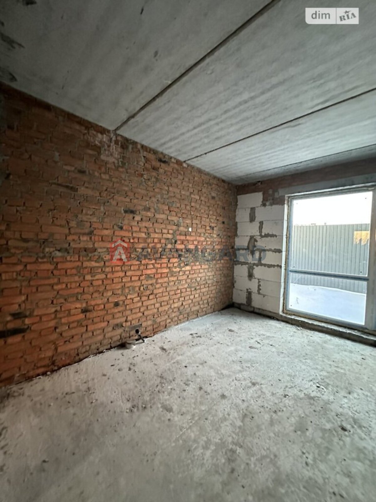 ��������, 75 ��.�. ���� 10