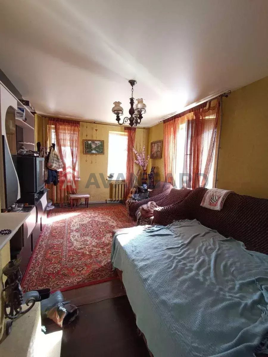 ����, 80 ��.�. ���� 9