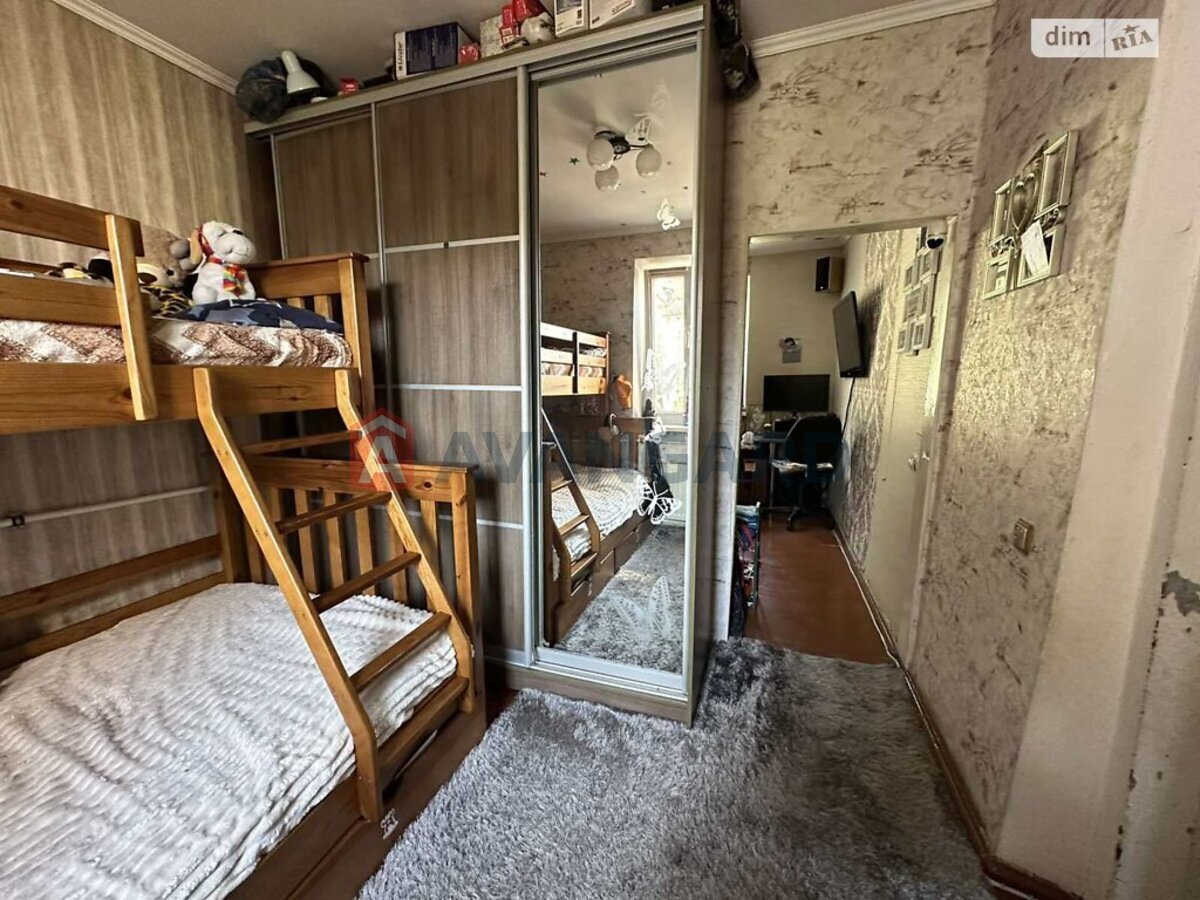 �������, 35 ��.�. ���� 1