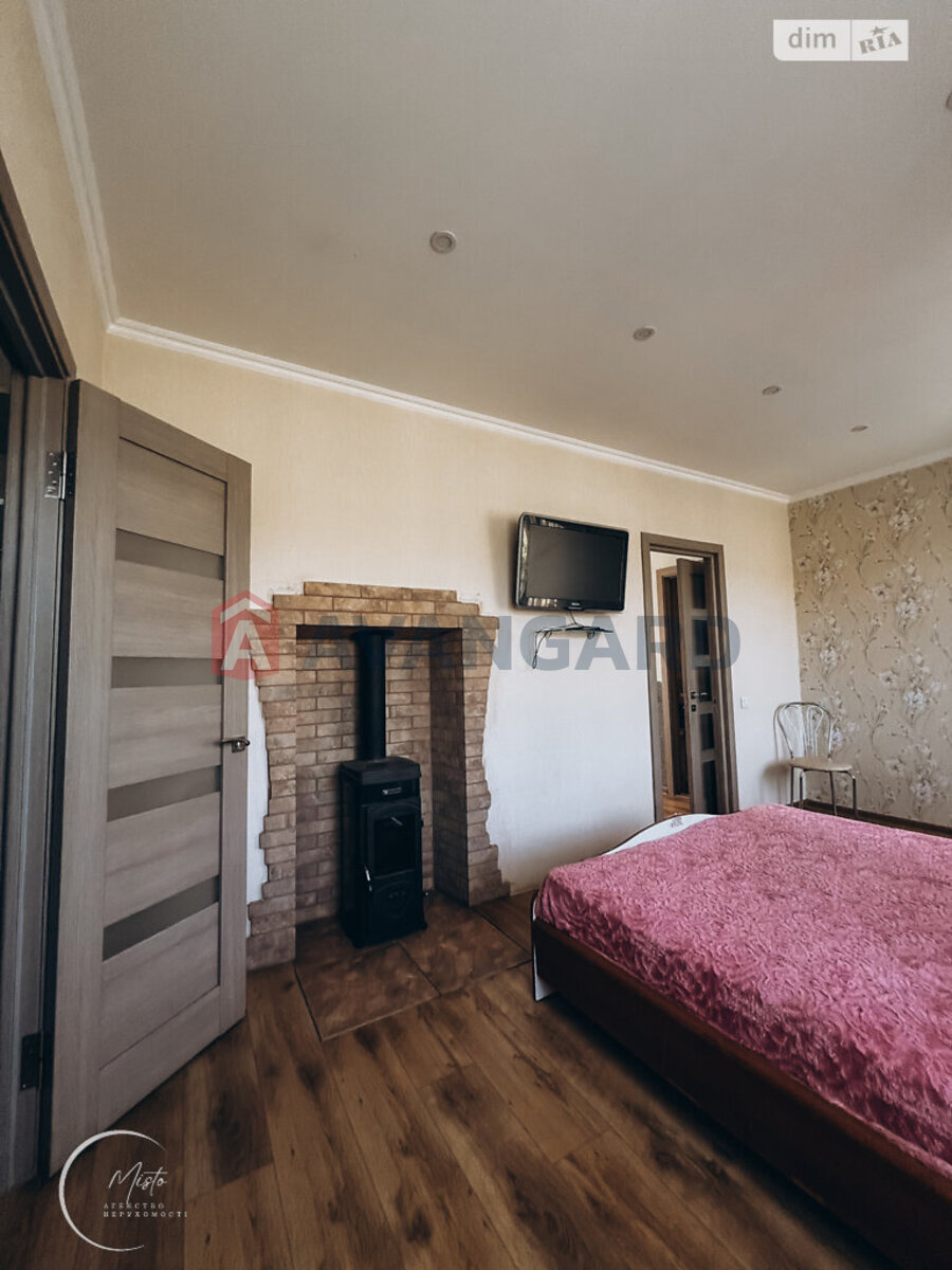 �������, 134 ��.�. ���� 12