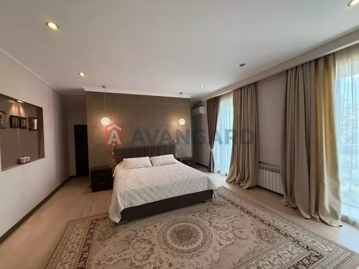 �������, 275 ��.�. ���� 14