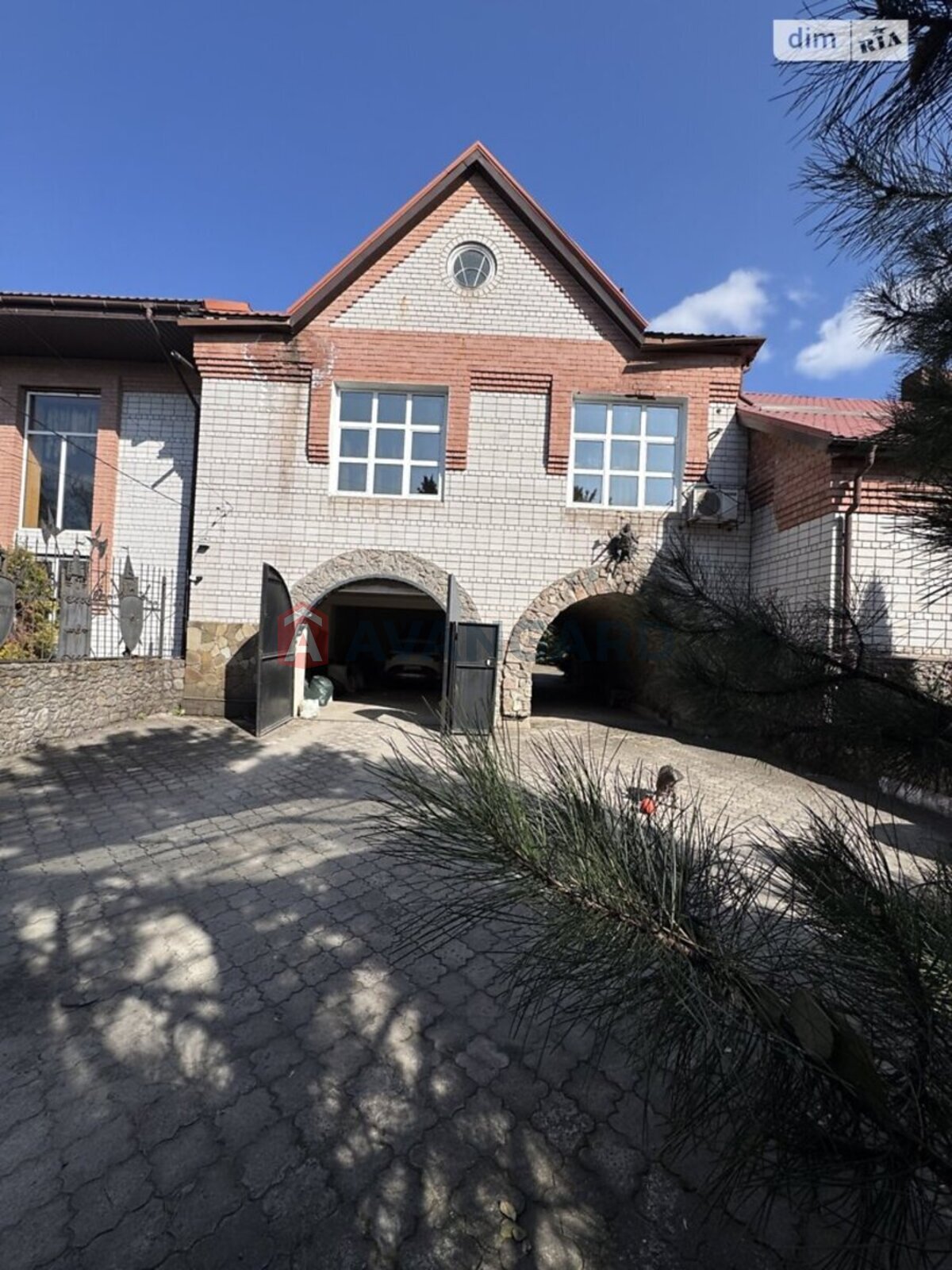 �������, 1000 ��.�. ���� 23