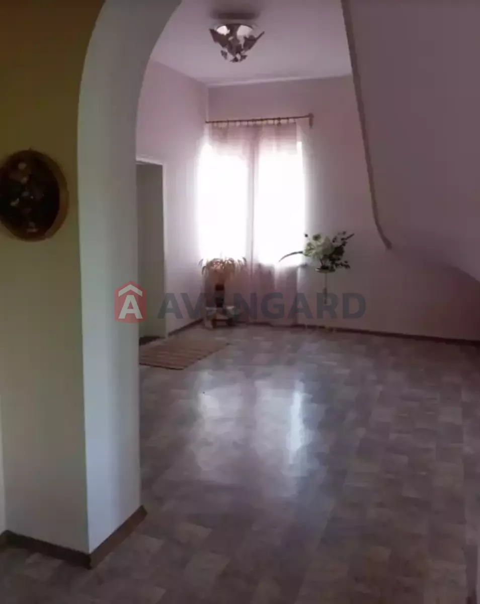 �������, 382 ��.�. ���� 8