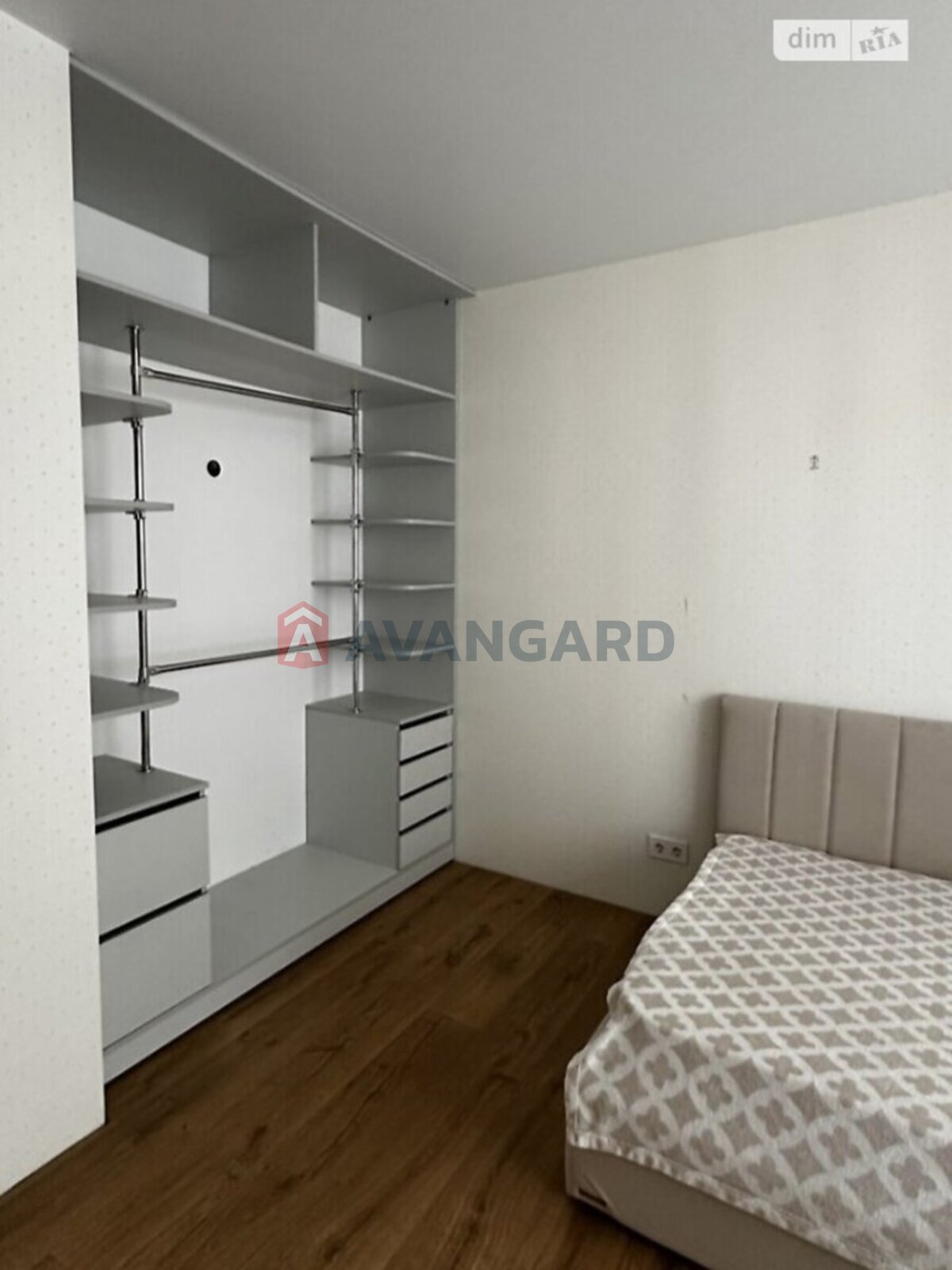 187 ��.�. ���� 10