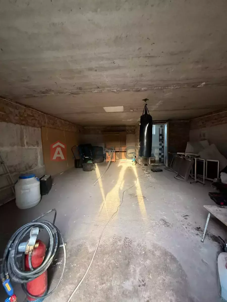 �������, 172 ��.�. ���� 12