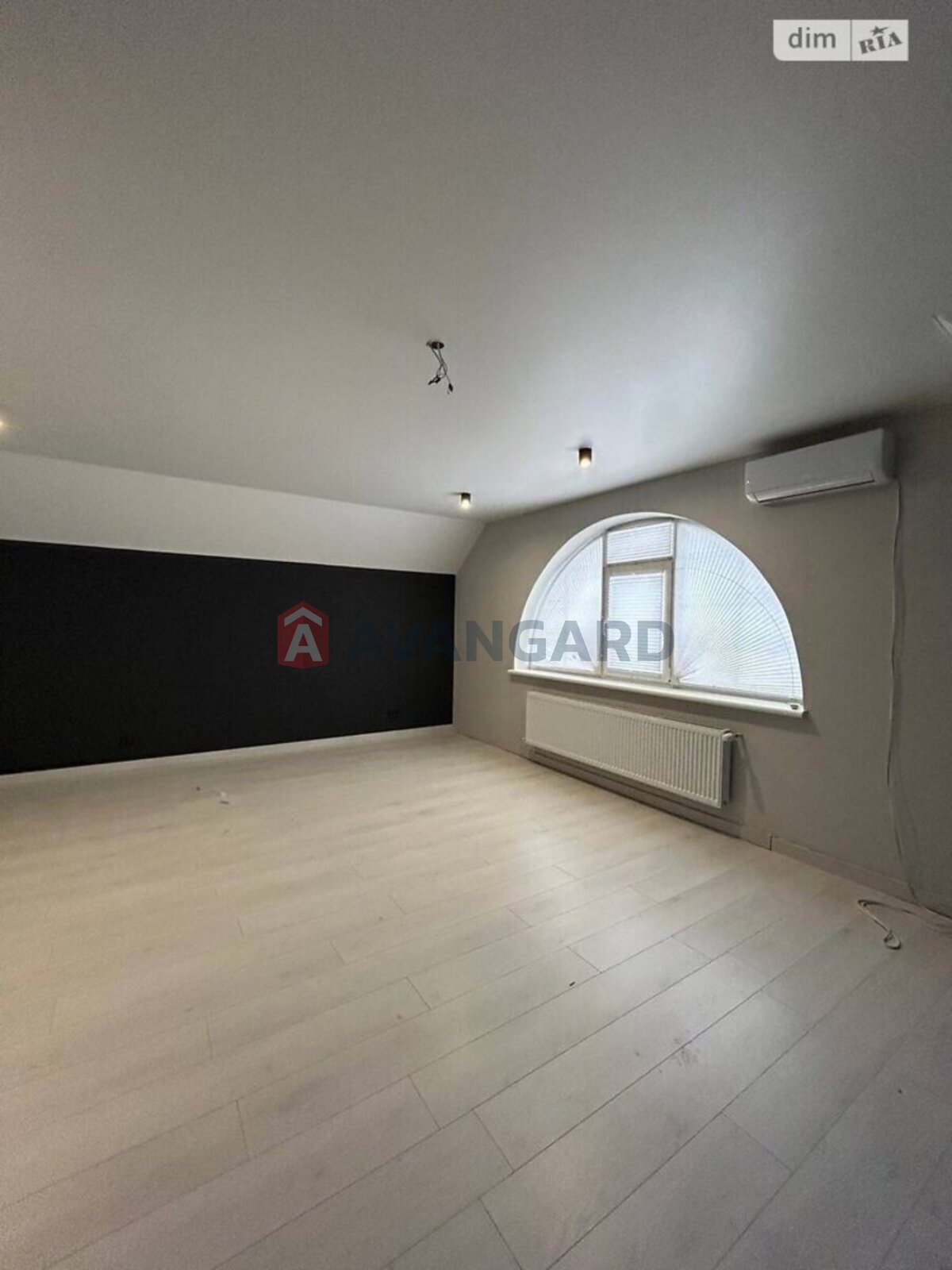 ������� �������, 206 ��.�. ���� 19