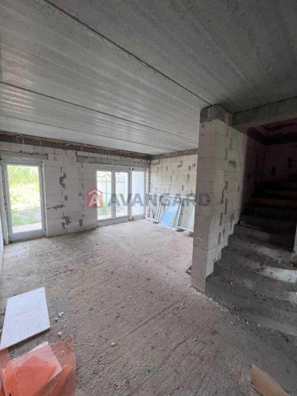 �������, 120 ��.�. ���� 8