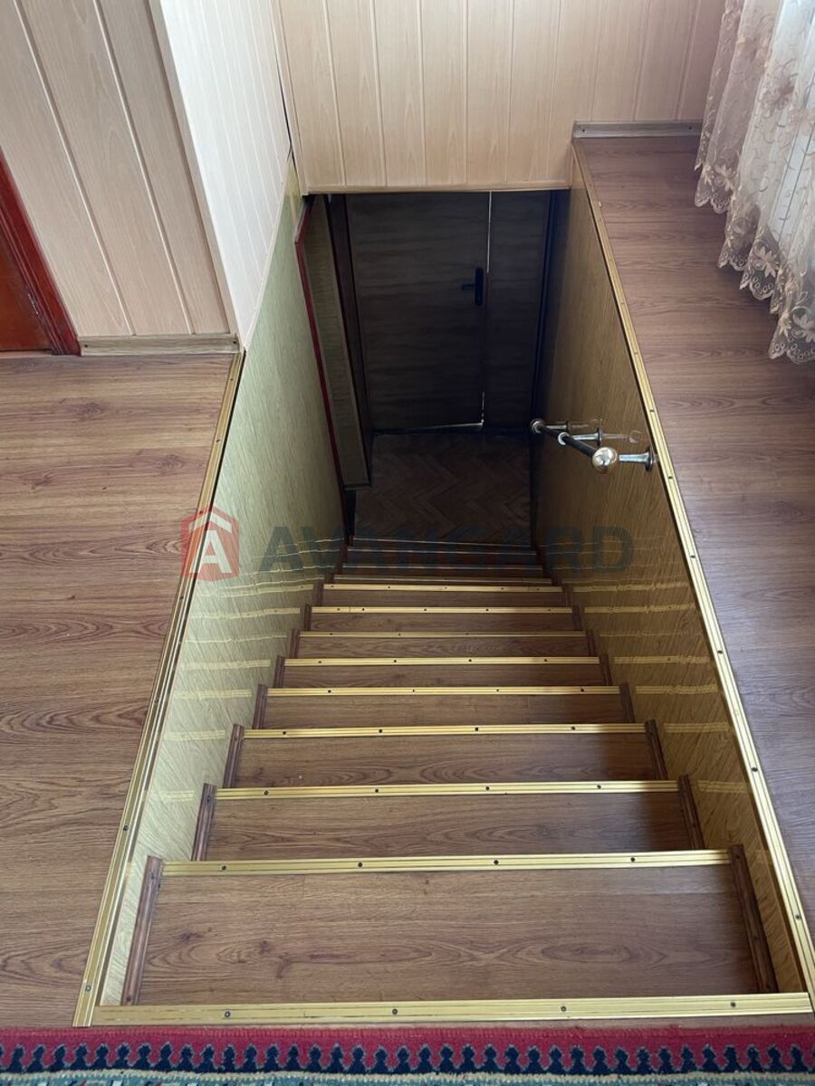 �������, 160 ��.�. ���� 12