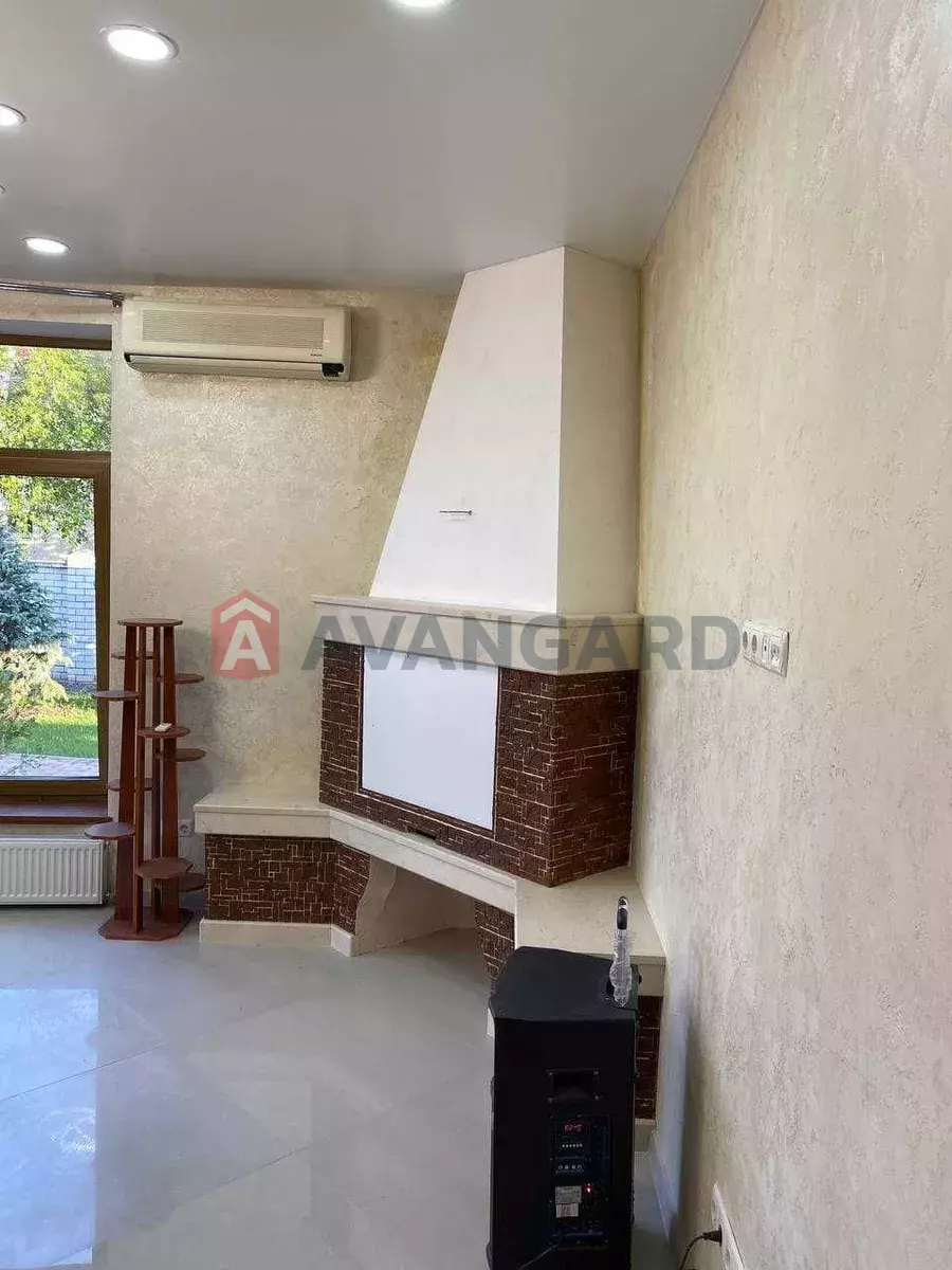 �������, 358 ��.�. ���� 9