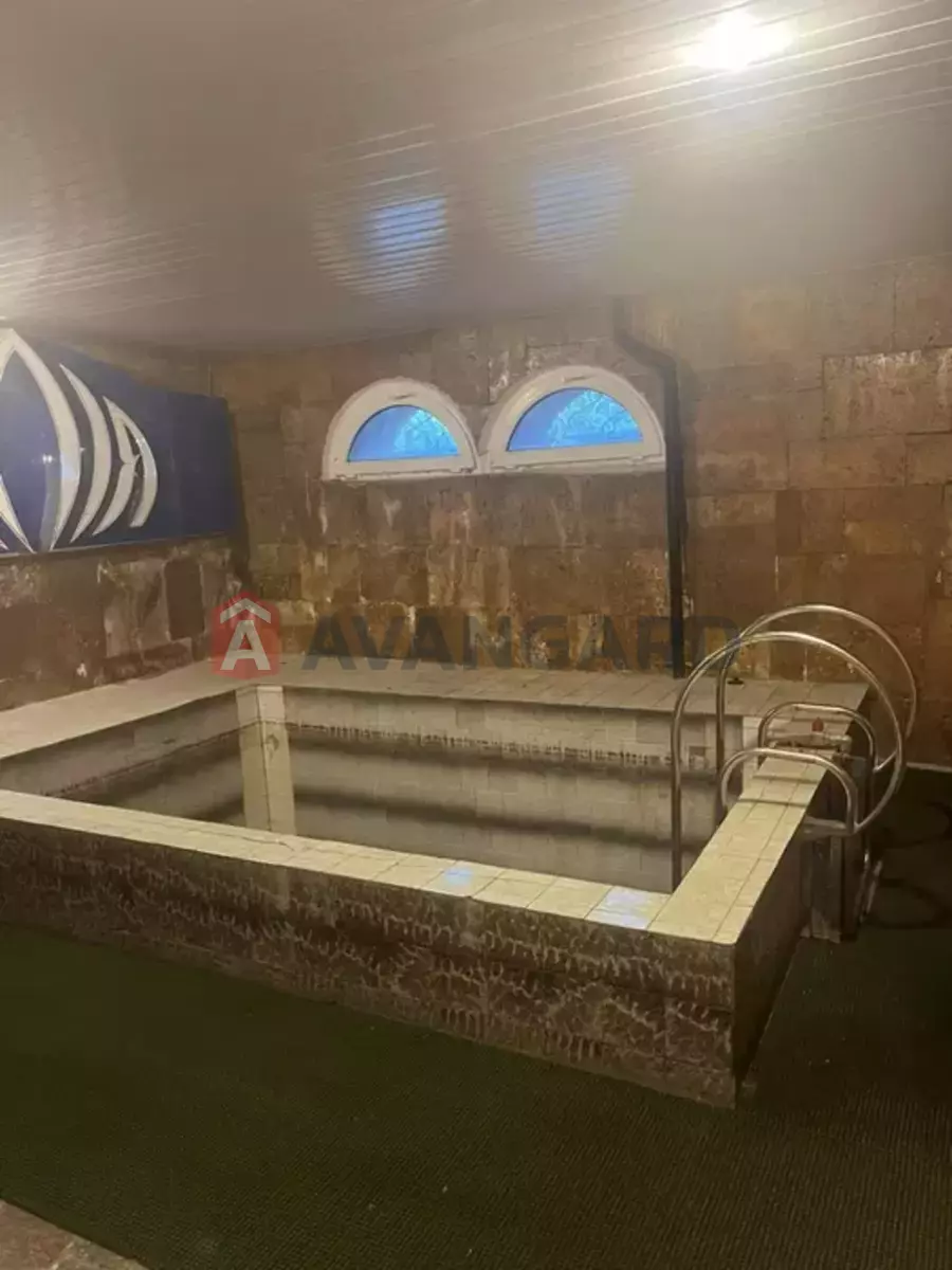 �������, 400 ��.�. ���� 22